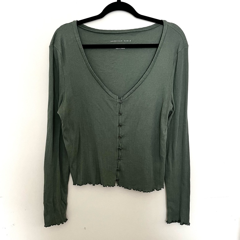 American Eagle long sleeve shirt